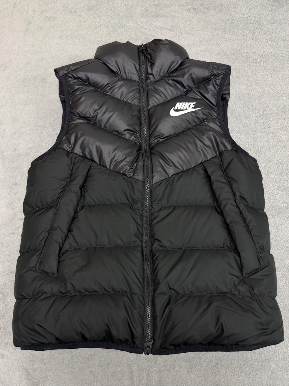 Nike Down Fill Windrunner Black Puffer Vest Mens Small 928859-010
